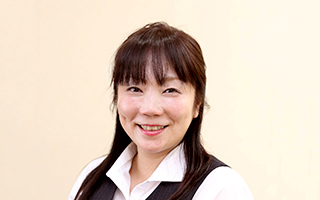 本社 営業 鈴木 まみ