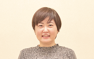 本社 事務 漢那あずさ